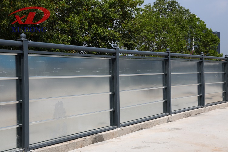 旭東鋼構(gòu)：鋼結(jié)構(gòu)圍擋有哪些規(guī)格？