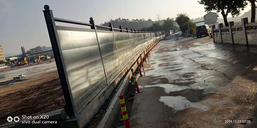 裝配式烤漆圍擋規(guī)格，工程圍擋廠家